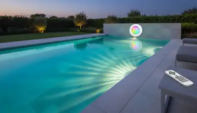 Glanzlichter im Wasser: Poolbeleuchtung LED