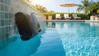 Wandkletternde Poolroboter: Saubere Wände garantiert