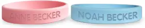 gutmarkiert – 2er Set Personalisierbare SOS-Armband für Kinder aus Silikon, grav